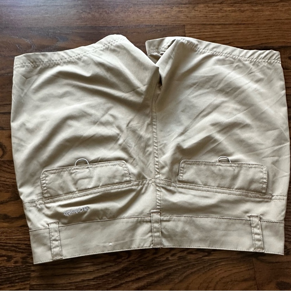 Columbia Women's Beige Cargo Shorts size 8 6L - Picture 8 of 14